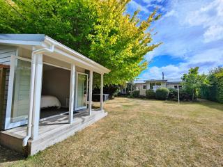 Happy Days and Relaxing Stays - 2