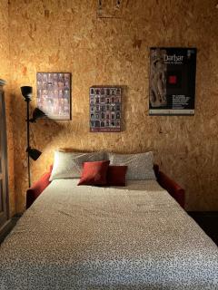 La casa con la fontana di pietra 2 - 6