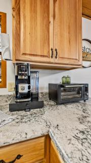 Kiowa Cabin Hideaway 6-guest Mins To Dwtntrails - 1