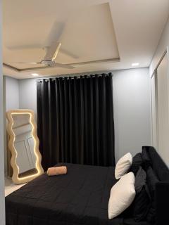 2BHK apartment with Pool, Gym, Cinema ,Zameen Opal - 4