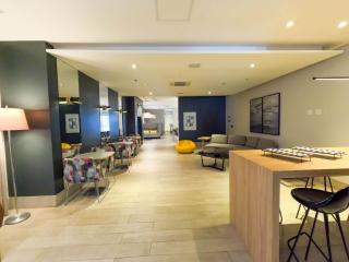 Apto Studio novo, a passos da Praia com lazer completo - 2