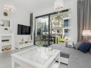 Comfortable holiday home with garden, summer pool - 8