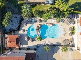 Cajun Shrimp Min to Beach Resort Pool & Slide - 8