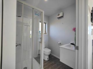 Glenwood Cottage - 1