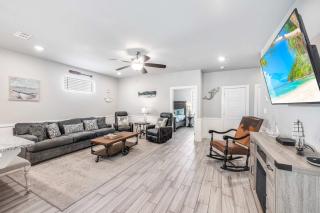 Serenity Min to Beach Resort Pool & Waterslide - 4