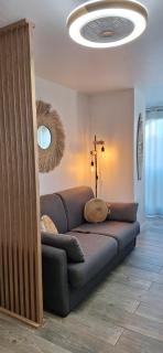 Studio rénové 200 m de la plage avec parking privé - 6