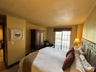 Copperbottom Inn 205 condo - 4