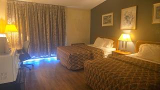 Timber Inn Motel - 9