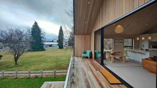 Luxe on the Lake Front - 4