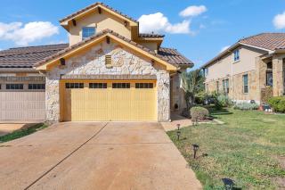 5 Mi to Lake Travis Pet-Friendly Home with Yard! - 7