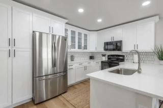 Waterfront - Family & Pet Friendly - 1BR-1BA - 6