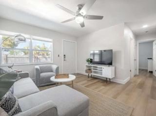 Waterfront-Family & Pet Friendly for 6 - 4