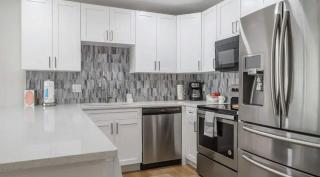 Waterfront - Family & Pet Friendly for 6 - 7