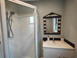 Cosy Cabin in the Loop - 2