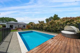 Poolside Villa on Dublin - Martinborough Retreat - 0