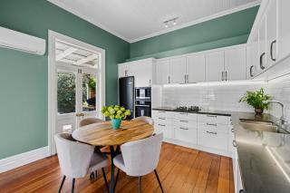 Poolside Villa on Dublin - Martinborough Retreat - 4