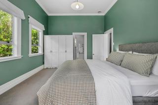 Poolside Villa on Dublin - Martinborough Retreat - 3