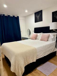 Theo Ensuite Room - 6