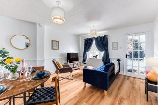 Cosy Sleeps 5 Bedford Stay Superfast WiFi - 6