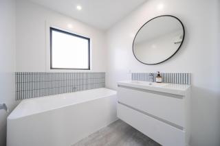 Te Anau Lake Escape - 9