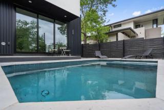 Sleeps 8 Luxury Home near Zilker - 2