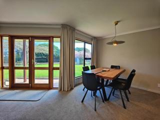 Grand Getaway Te Anau - 8