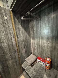Oro Stays Modern 1BR Self check in, Netflix, Smart lock - 4