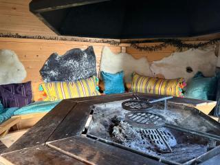 Under the North Star Luxury Lotus Bell with Hot Tub - 5