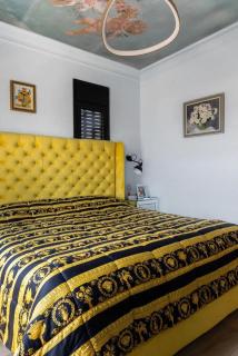 Spacious 5-Room Apartment by the Beach Bat Yam - 0