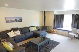 14 St James Avenue - 6