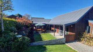 14 St James Avenue - 9