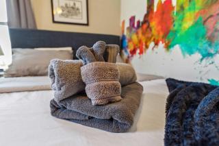 Stylish Lakewood Apartment - Free Parking & Wi-Fi - 2