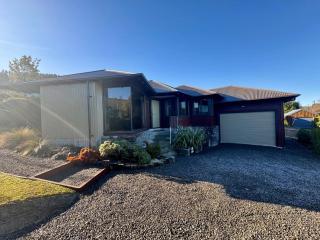 18 St James Avenue - 9