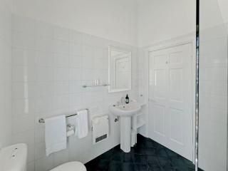 Classic Meets Modern in Central Wagga - 3