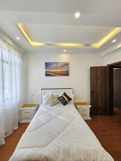 Noah Luxury Airport Drive Gated Apartment - 1