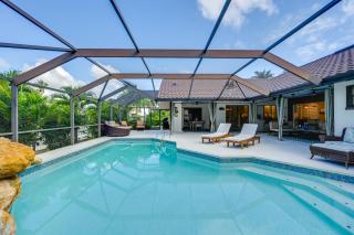 Saltwater Pool and Dock Canal-Front Cape Coral Home - 0