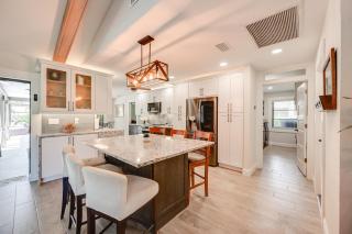 Saltwater Pool and Dock Canal-Front Cape Coral Home - 6