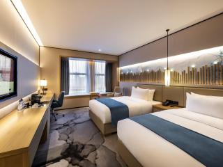 Mercure Chengdu Huapaifang - 1