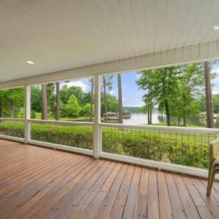 Hidden Gem - Lakefront Home with Private Boat Ramp - 0