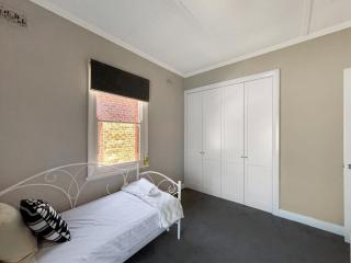 Peter's Central Haven - 8