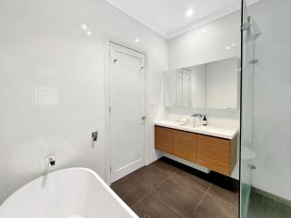 Peter's Central Haven - 6