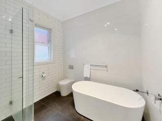 Peter's Central Haven - 4