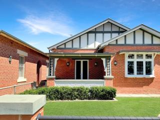 Peter's Central Haven - 1