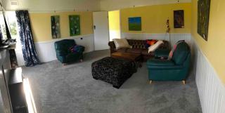 The yellow house - 0