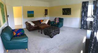 The yellow house - 6