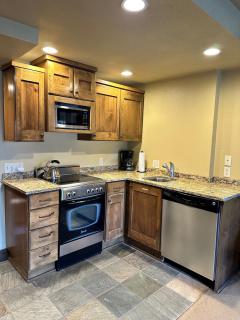 Copperbottom Inn 103 condo - 7