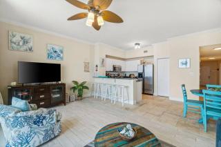 Ocean Front Condo 29th Floor - Must be 25 to Book - 2