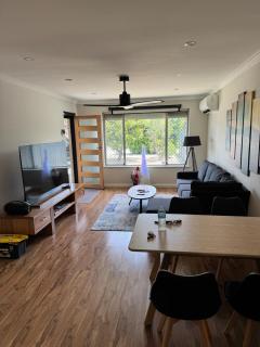 Hop skip and a jump to City and Optus Stadium - 0