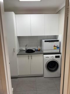 Hop skip and a jump to City and Optus Stadium - 6