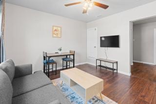 Charming 1-Bedroom Retreat in Fort Worth - 4